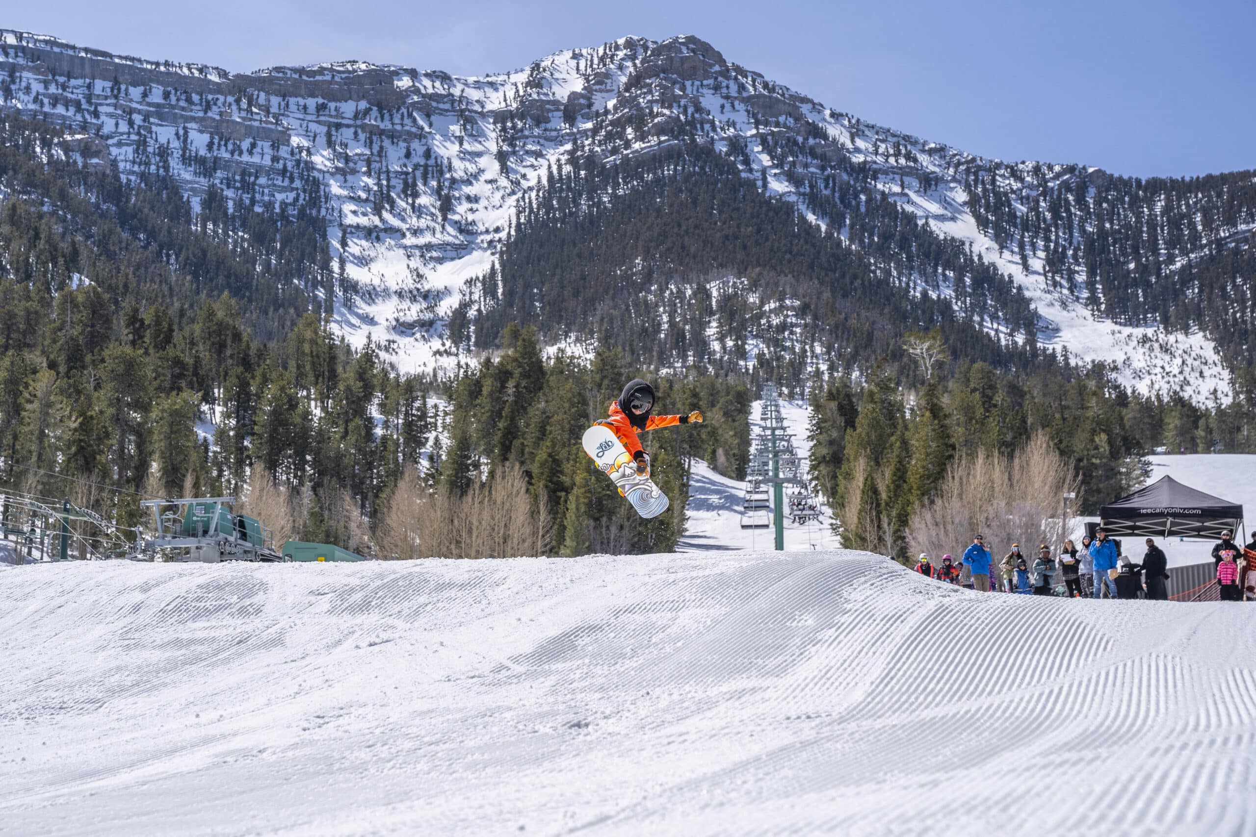 Little kid snowboarding